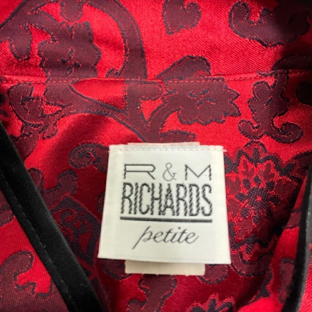 VINTAGE R & M RICHARDS Satin Robe - Picture 4 of 5